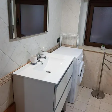 Harbour House And View