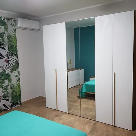 Harbour House And View * Catania