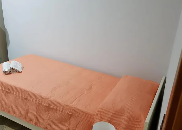 Harbour House And View