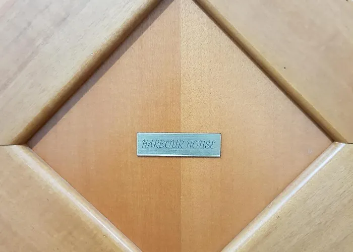 Harbour House And View * Katanya